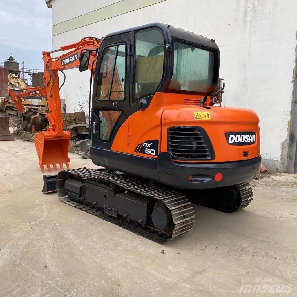 Doosan DX 60 Pásová rýpadla