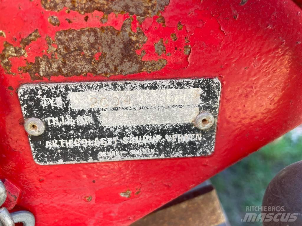 Tive 2004 Mechanické secí stroje