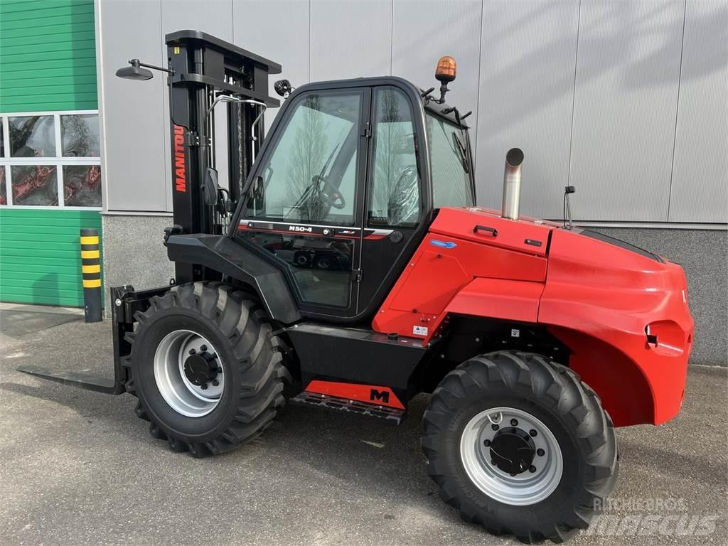 Manitou M50-4 Terénní vysokozdvižné vozíky