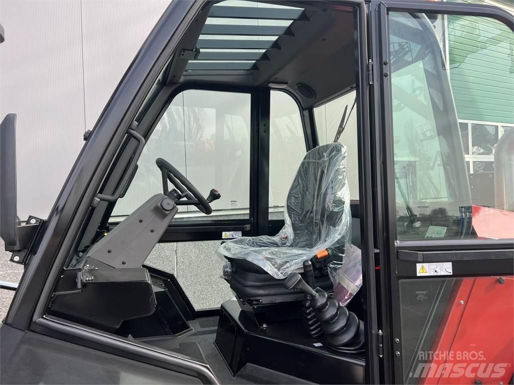 Manitou M50-4 Terénní vysokozdvižné vozíky