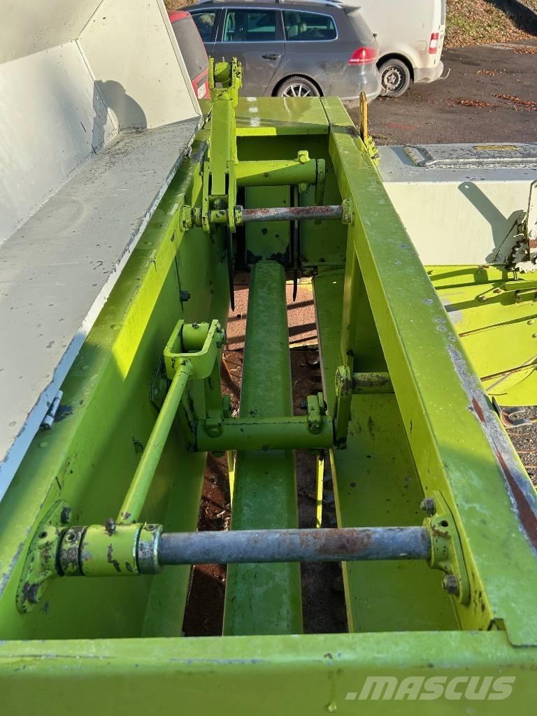 CLAAS Markant 51 Lis na hranaté balíky