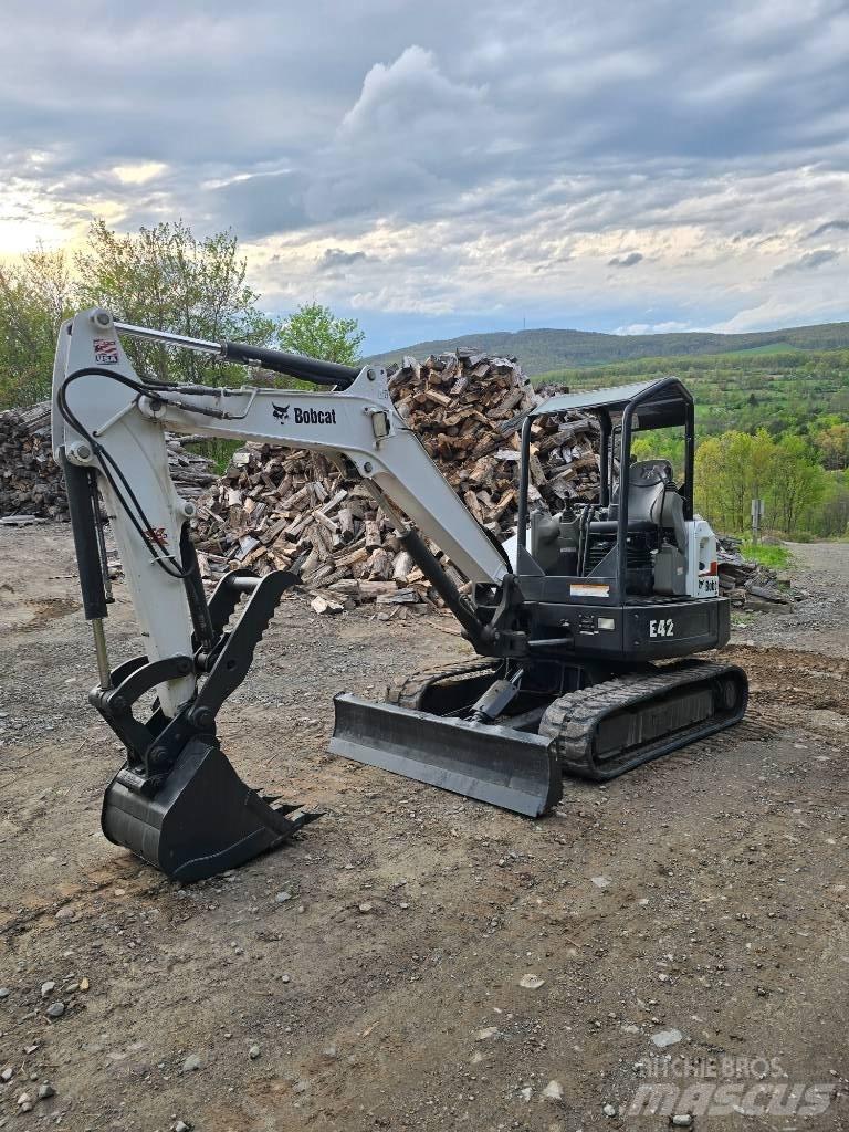 Bobcat E42 Mini rýpadla < 7t