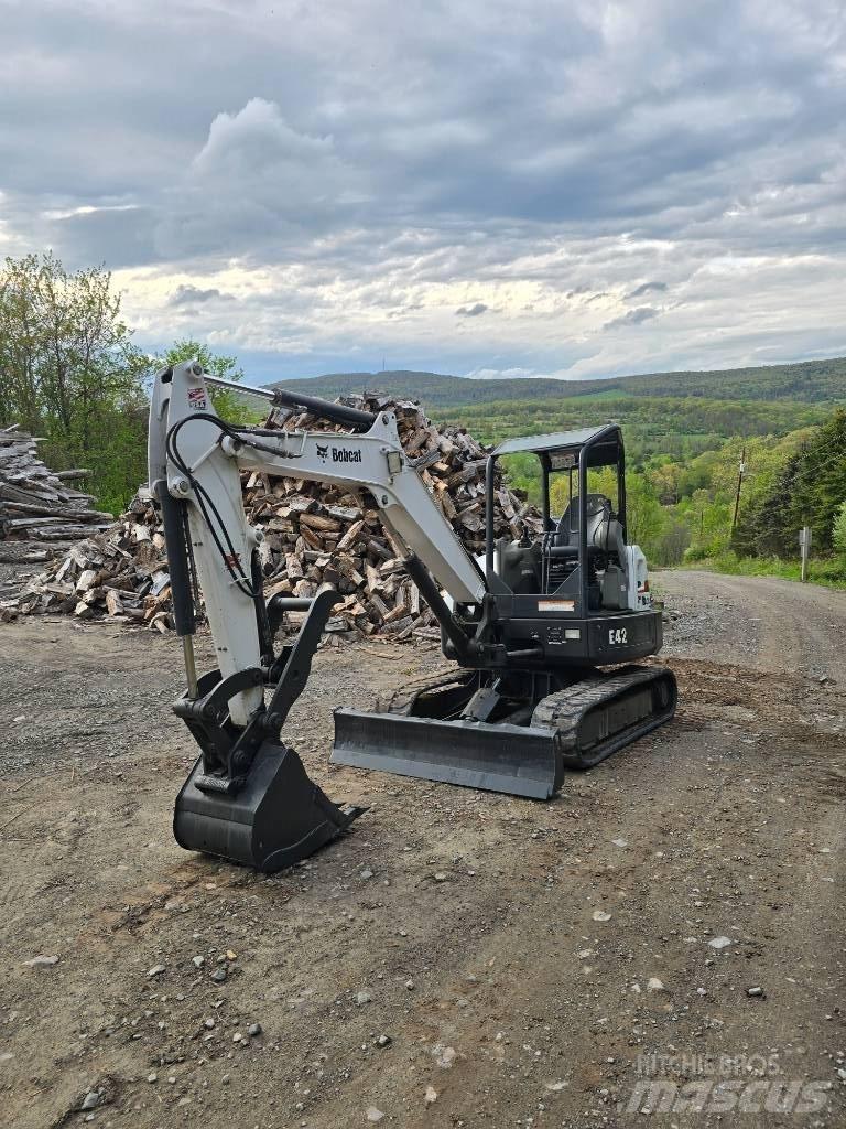 Bobcat E42 Mini rýpadla < 7t