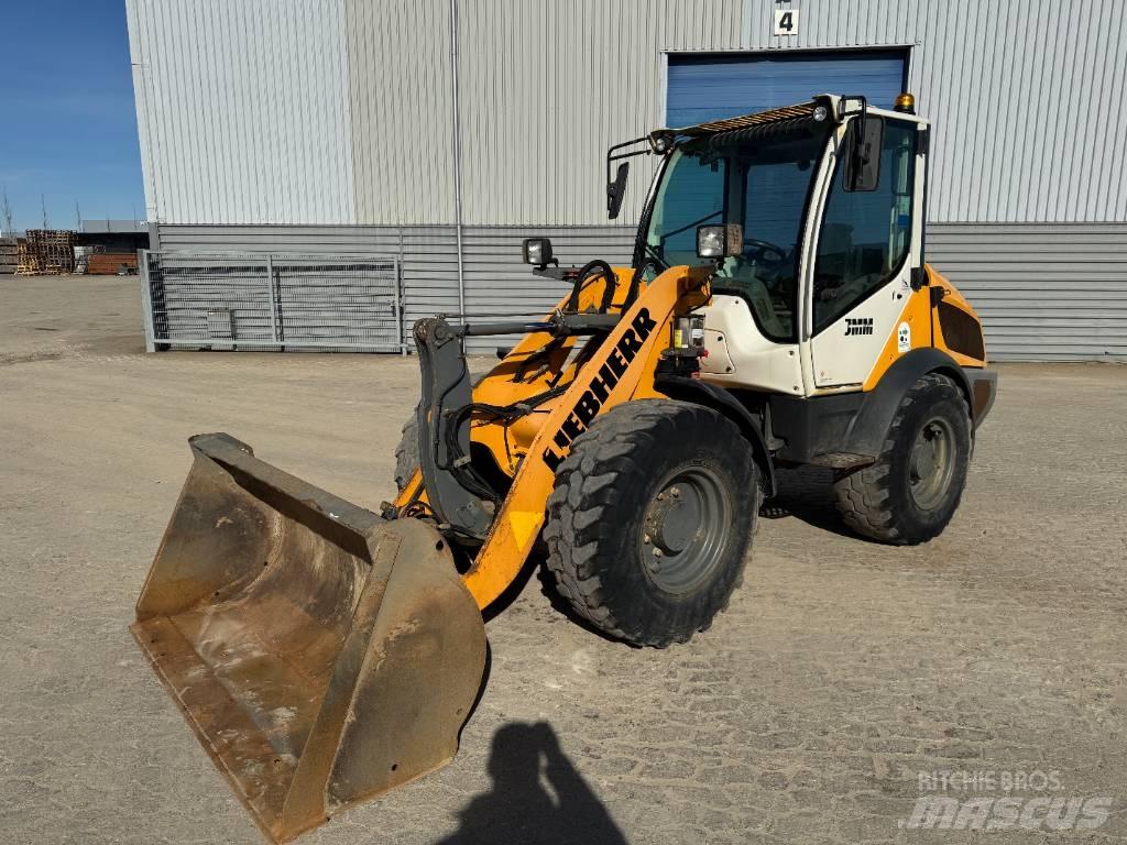 Liebherr L 506 Kolové nakladače
