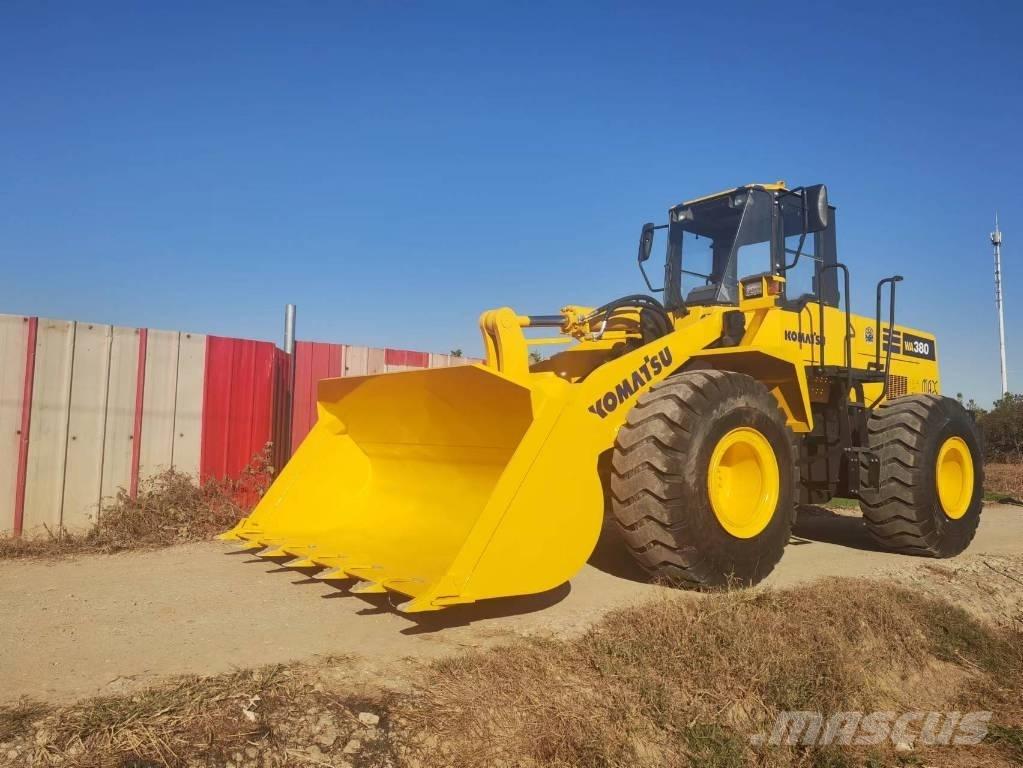 Komatsu WA 380 Kolové nakladače