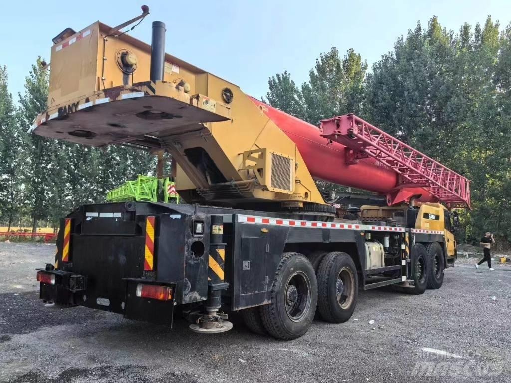 Sany STC 800 T5 Univerzální terénní jeřáby
