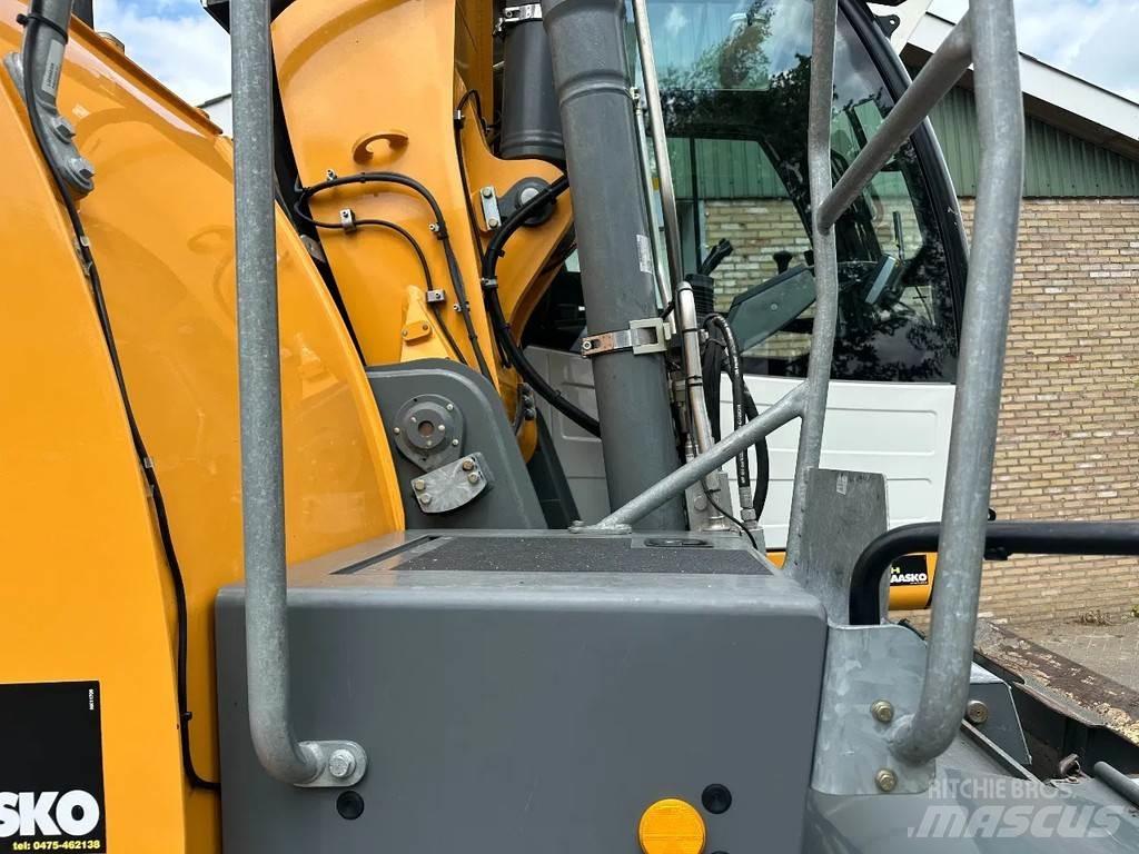 Liebherr A914 Kolová rýpadla