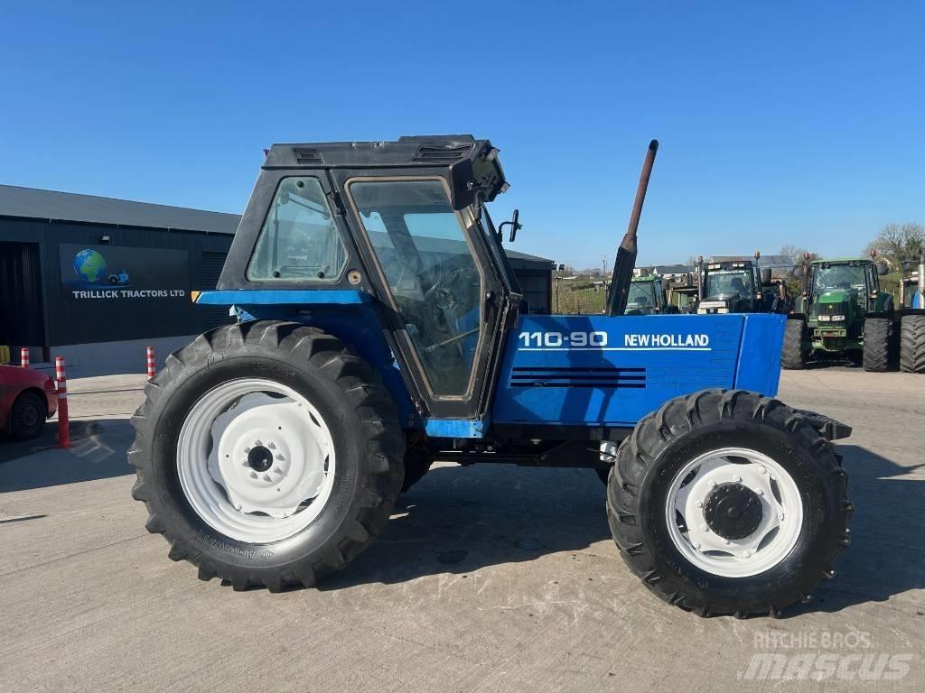 New Holland 110-90 Traktory