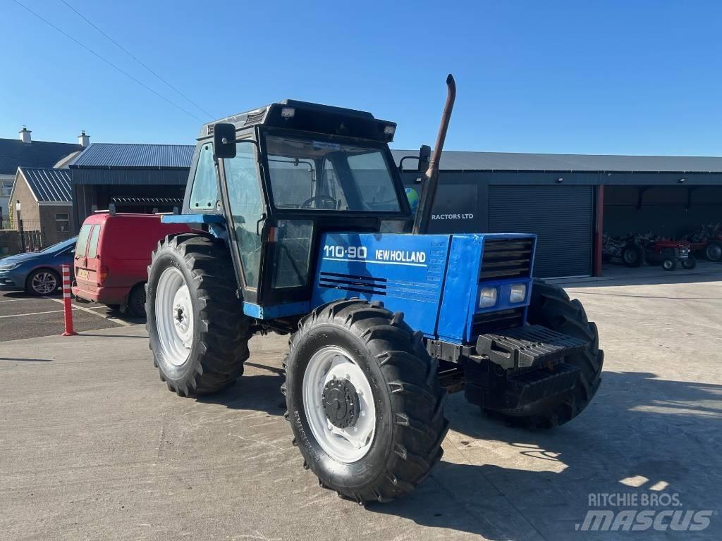 New Holland 110-90 Traktory