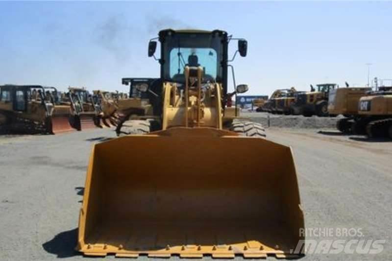 CAT 930K Kolové nakladače