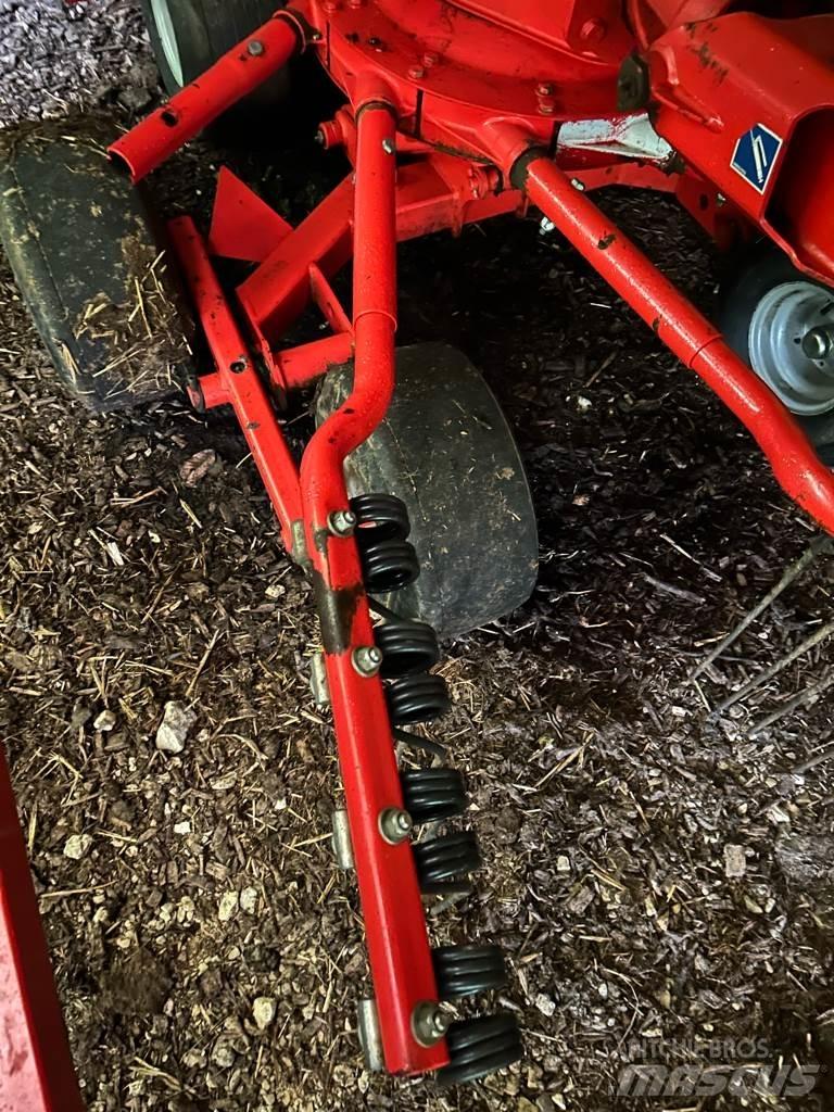 Kuhn GA 6632 Řádkovače