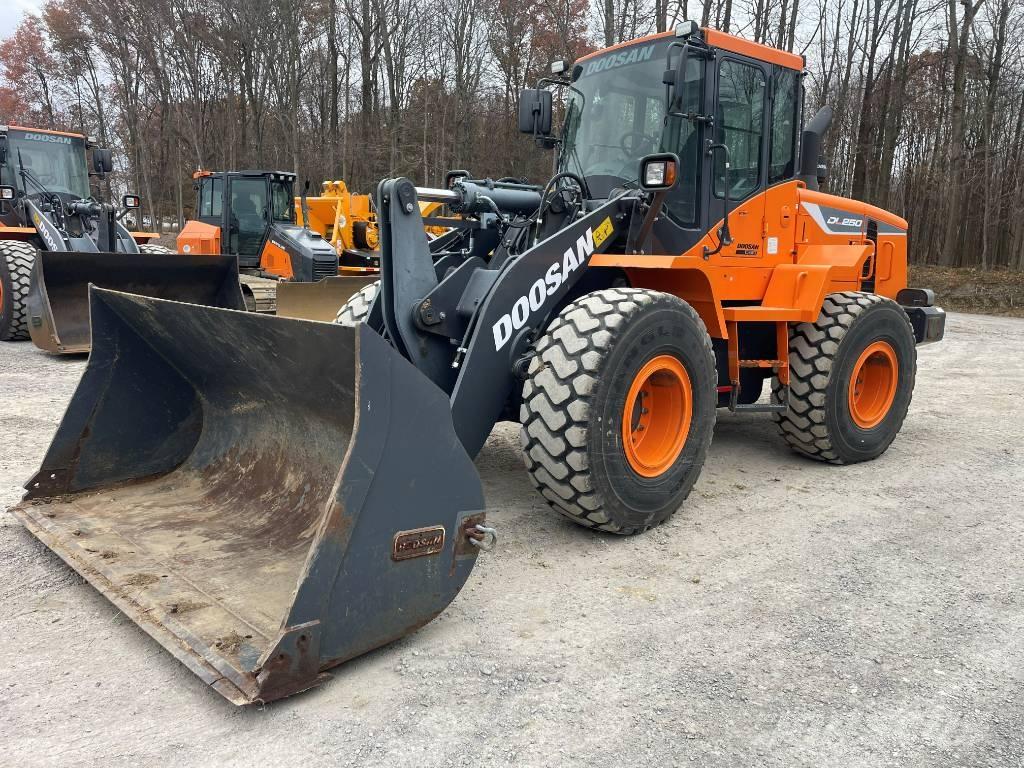 Doosan DL 250 Kolové nakladače