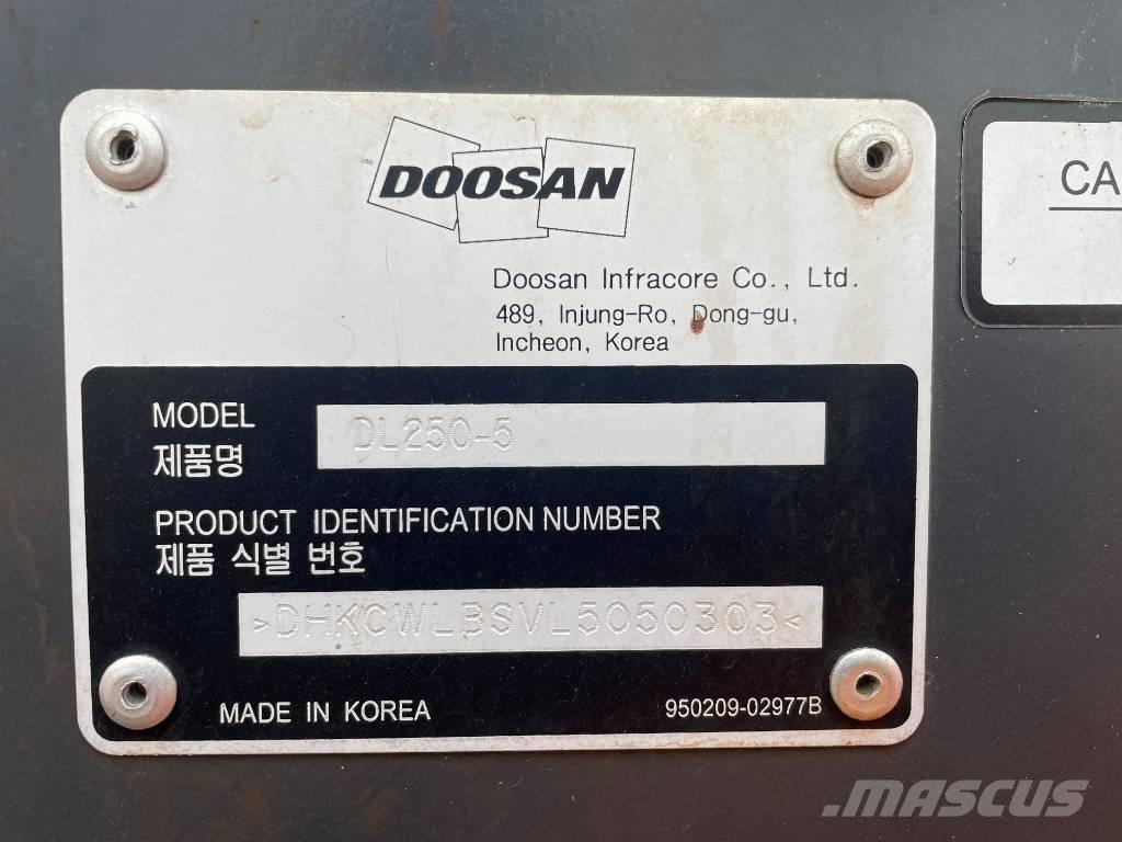 Doosan DL 250 Kolové nakladače