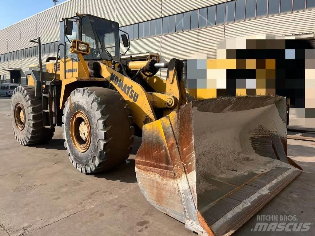 Komatsu WA 470 Kolové nakladače