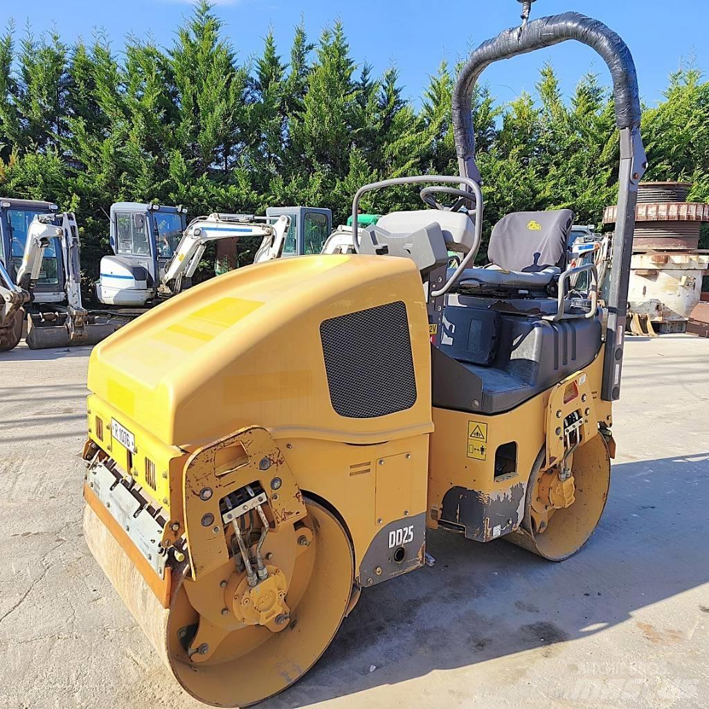 Volvo DD 25 Tandemové válce