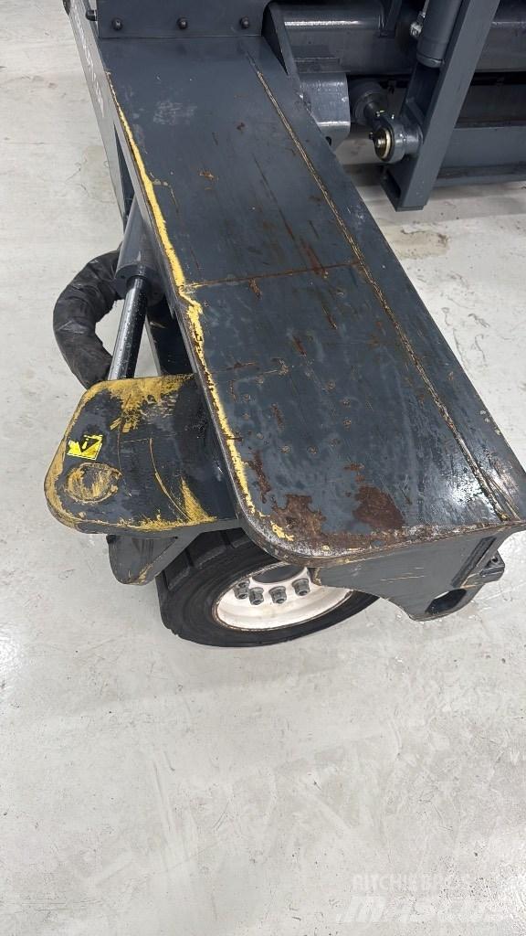 Combilift C 4000 Vysokozdvižný vozík s bočním ložením