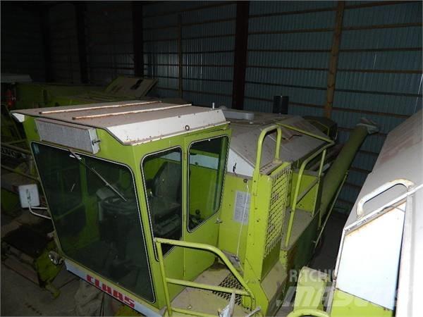 CLAAS Dominator 56 Sklízecí mlátičky