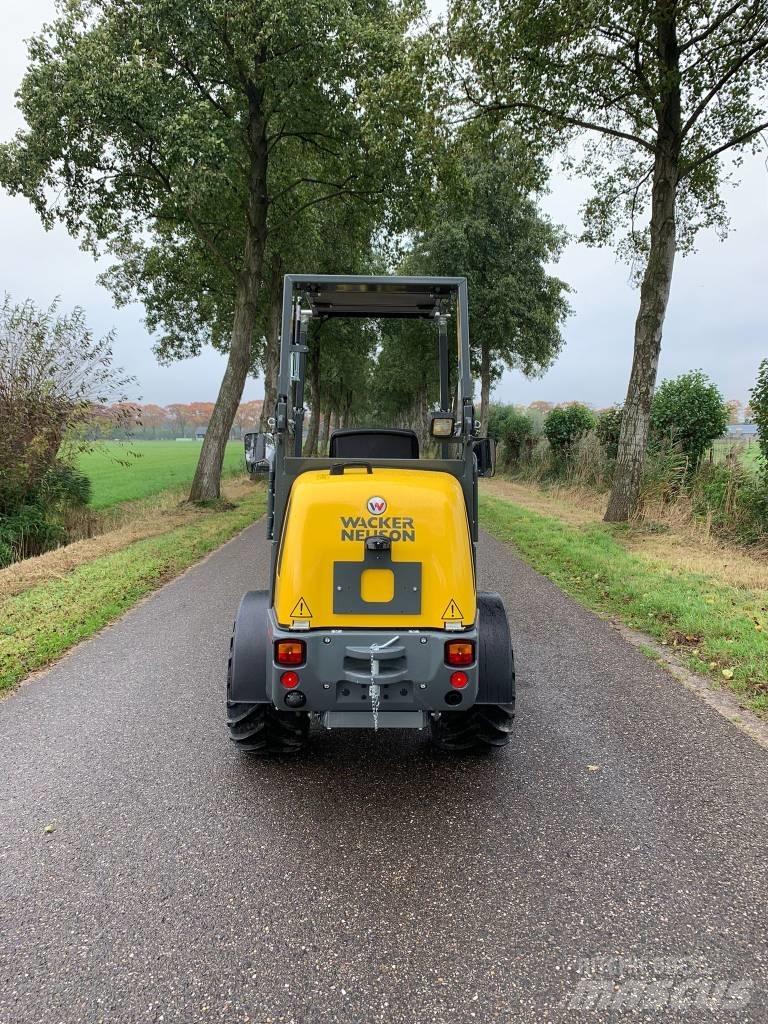 Wacker Neuson WL25 Kolové nakladače