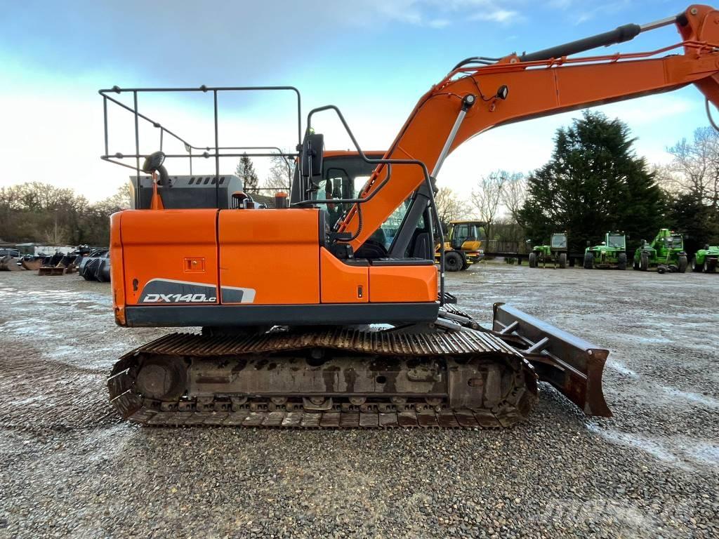 Doosan DX 140 LC-5 Pásová rýpadla