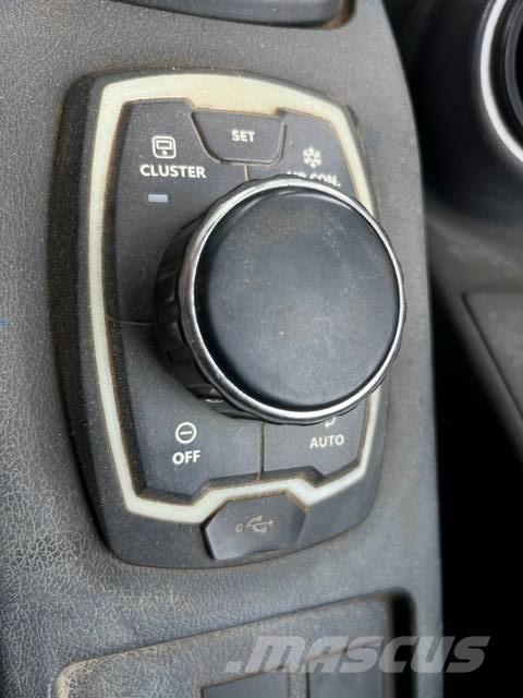 Hyundai HX 140 L Pásová rýpadla