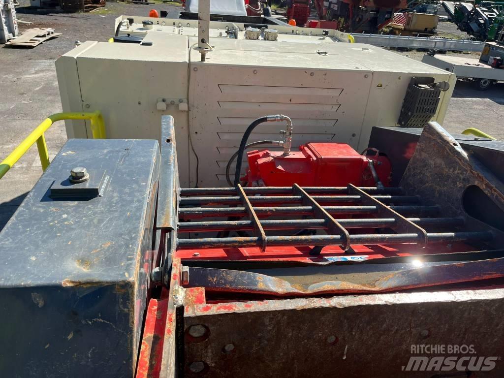 Sandvik QJ 241 Mobilní drtiče