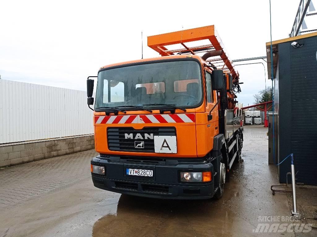 MAN F 2001 Cisternové vozy