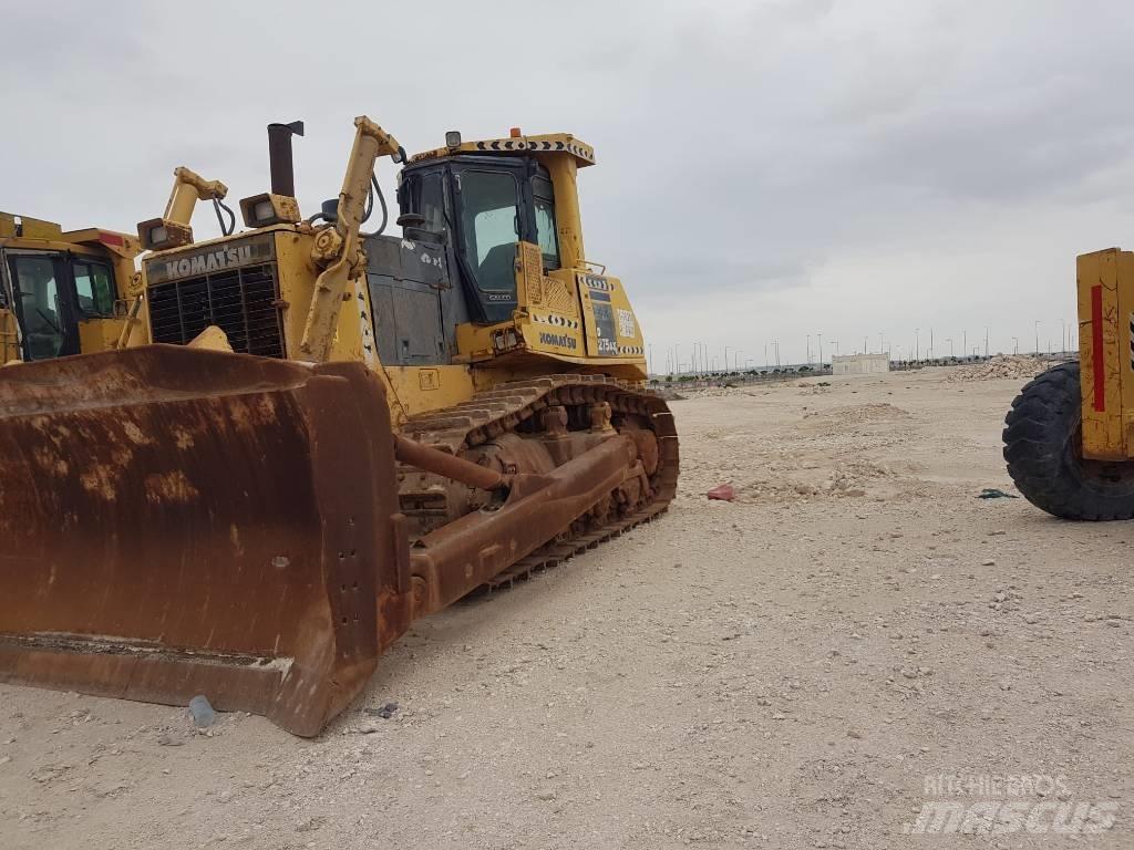 Komatsu D 275 AX Pásové dozery