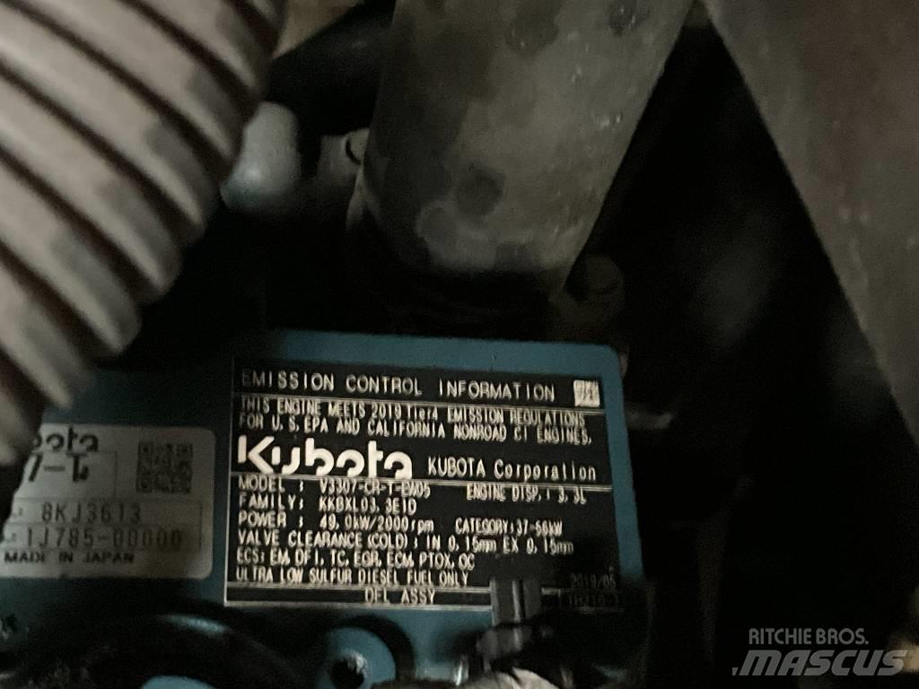Kubota KX 080-4 A 2 Midi rýpadla 7t - 12t
