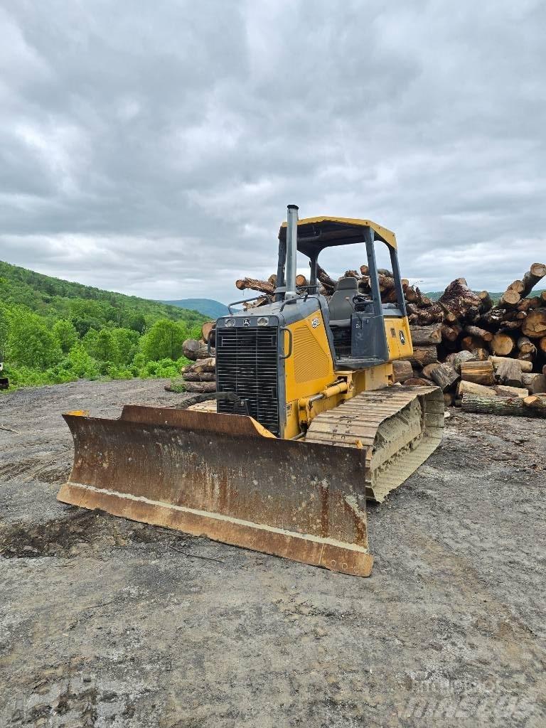 DEERE 450J Pásové dozery