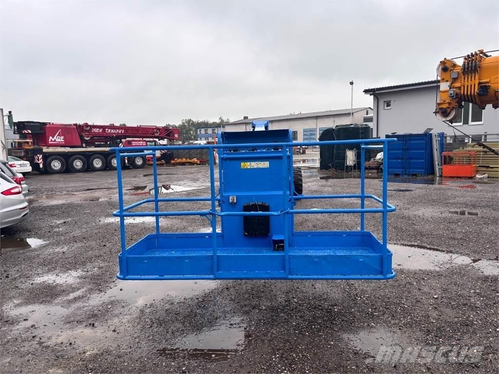 Genie S-85 4X4 Nákladní vozidlo bez nástavby