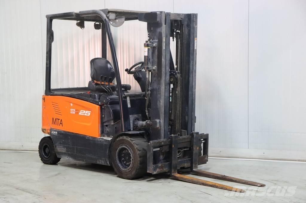 Doosan B25XL-7 Akumulátorové vozíky