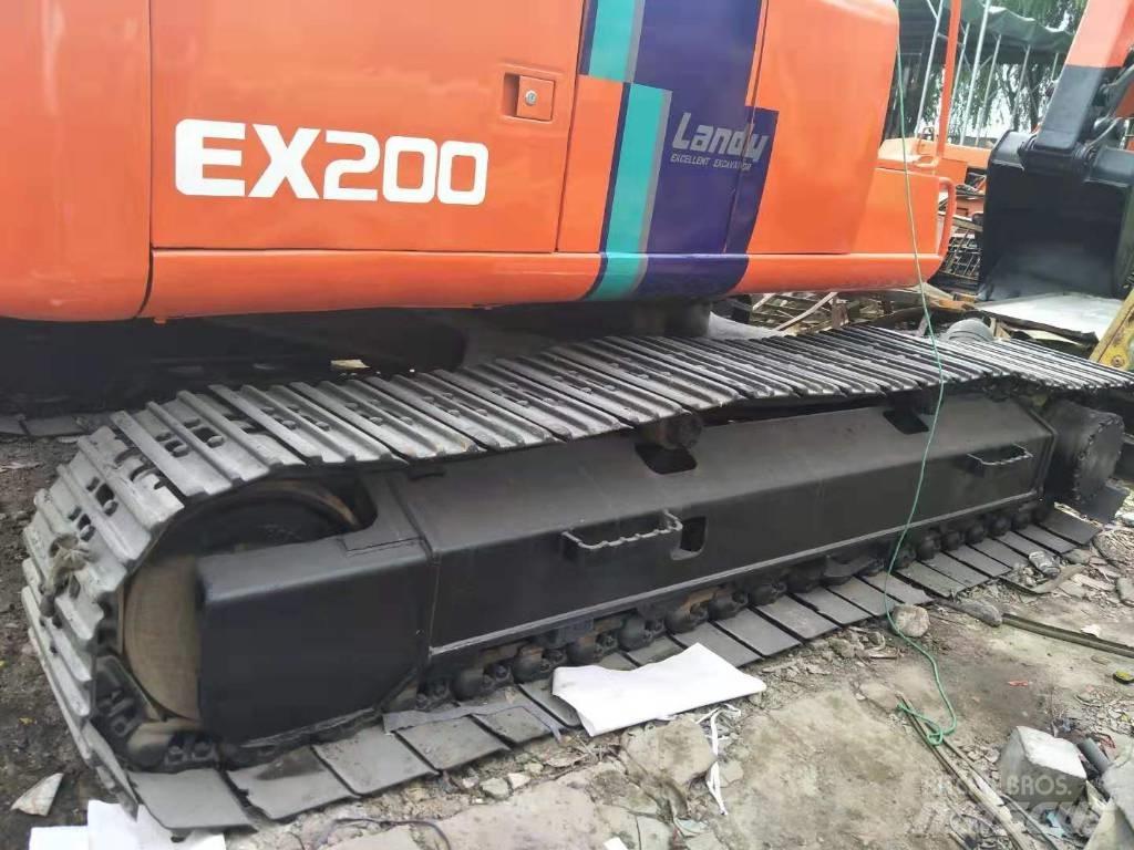 Hitachi EX 200-3 Pásová rýpadla