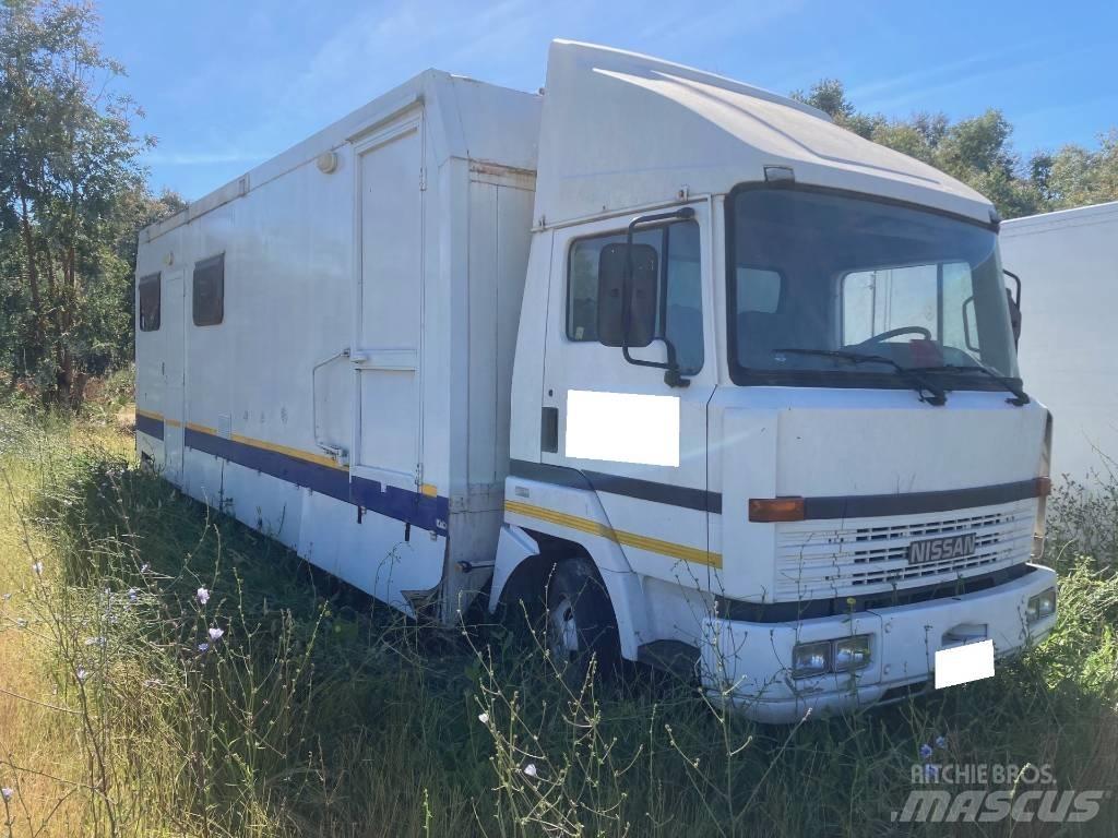 Nissan CAMPER L70 Obytné vozy a karavany