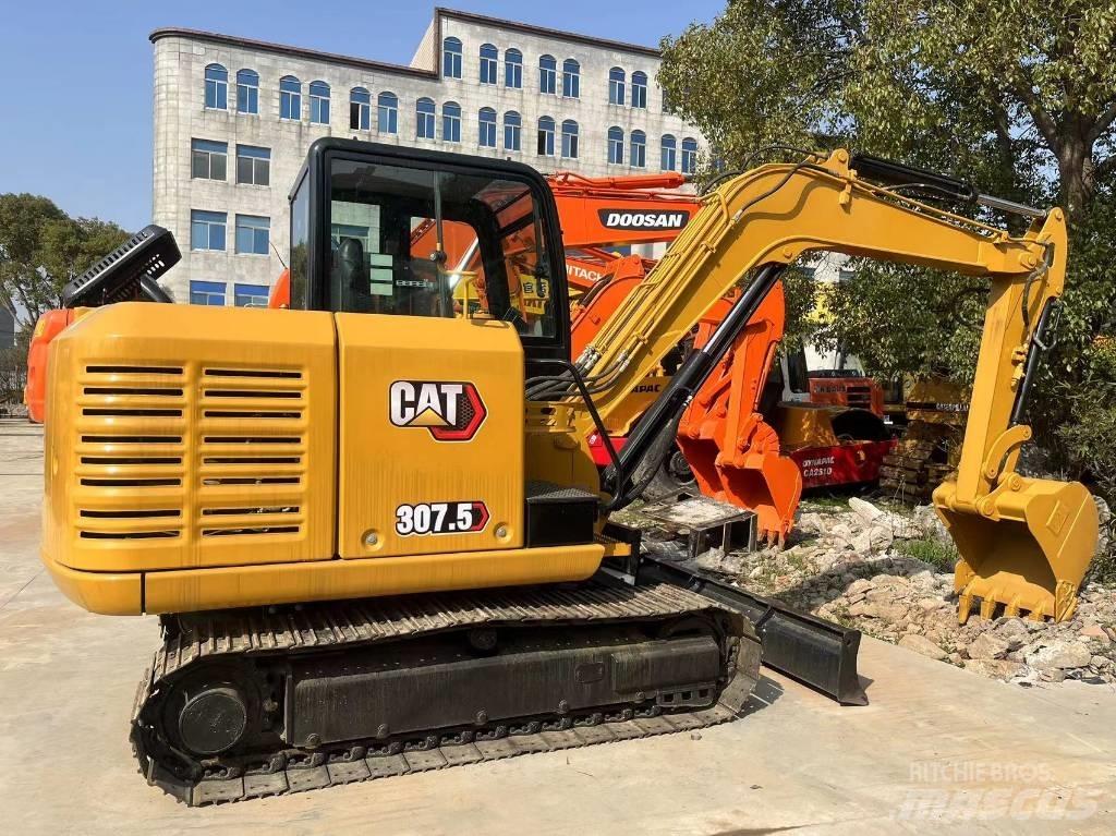 CAT 307.5 Midi rýpadla 7t - 12t