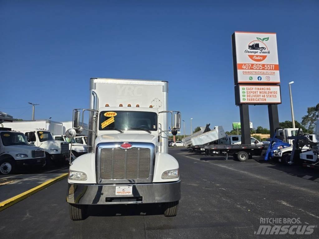 Peterbilt 337 Skříňová nástavba