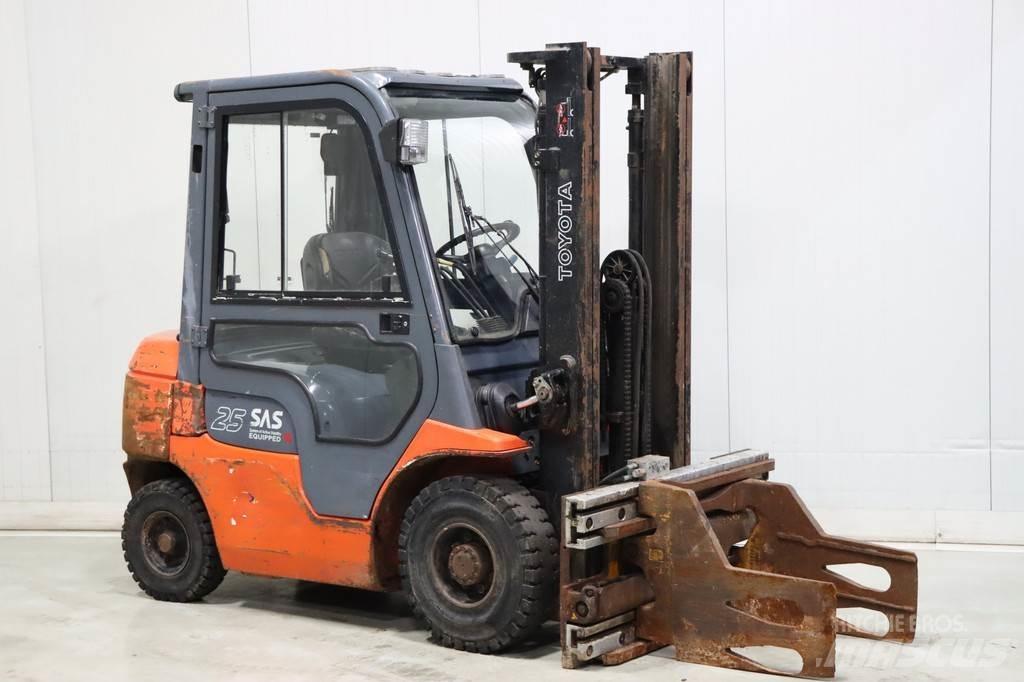 Toyota 62-7FDF25 Dieselové vozíky