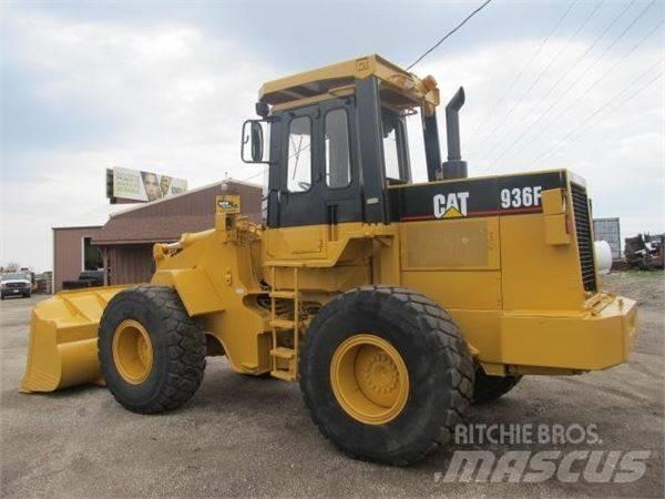 CAT 936 F Kolové nakladače