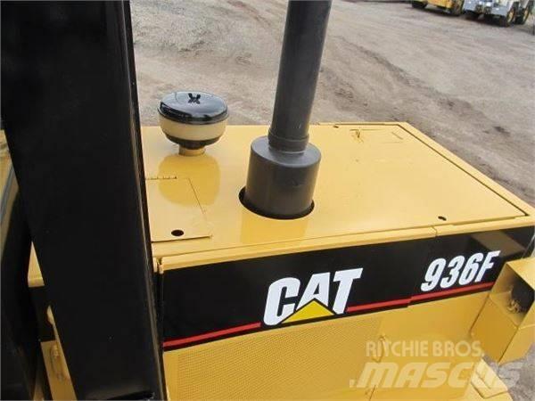 CAT 936 F Kolové nakladače