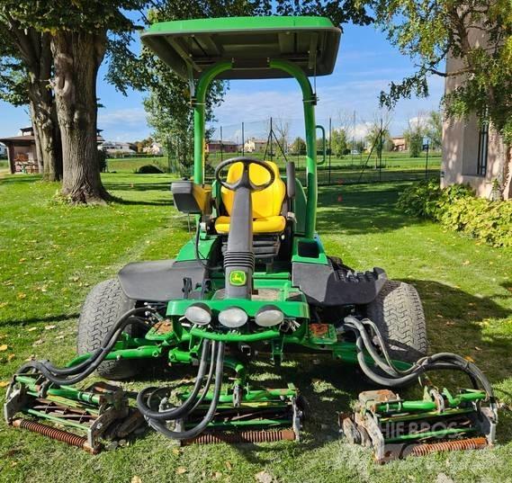 John Deere 7500 A Sekačky fervejí