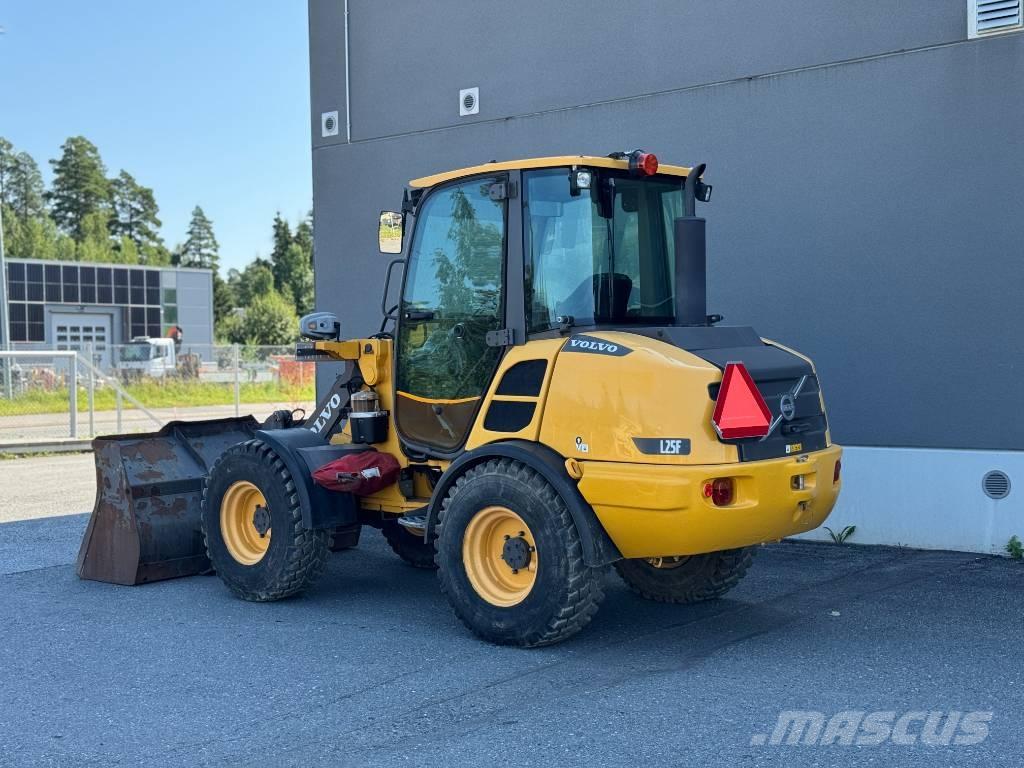 Volvo L 25 F Kolové nakladače