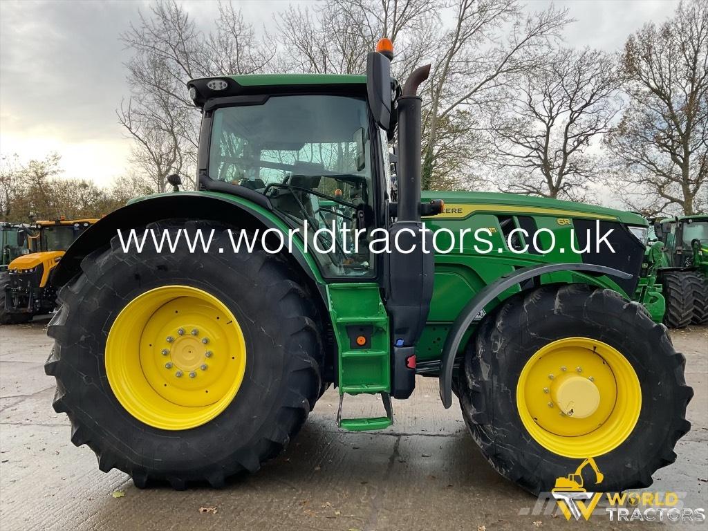 John Deere 6R 215 Traktory