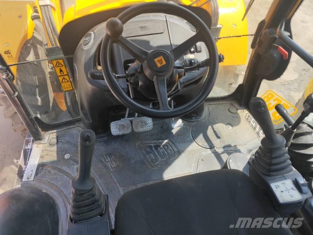 JCB 4CX Rýpadlo-nakladače