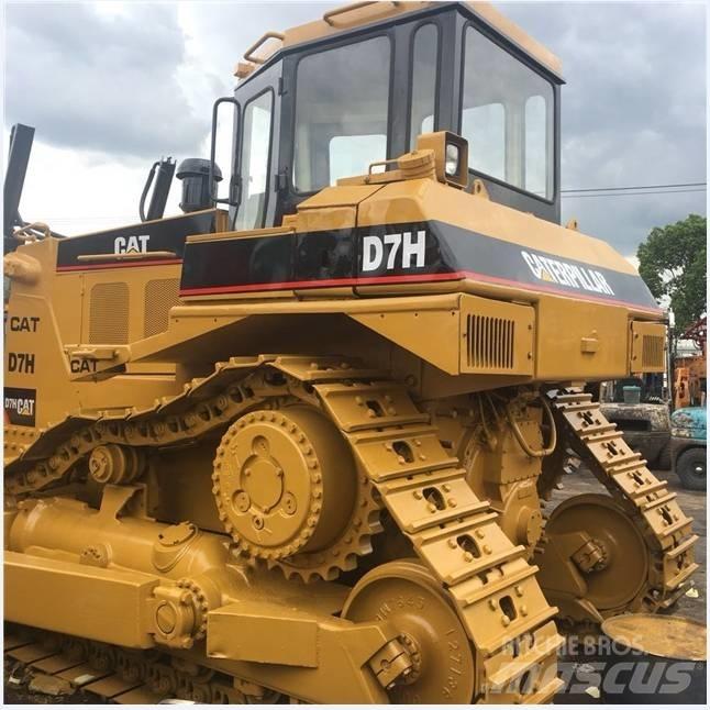 CAT D7H Pásové dozery