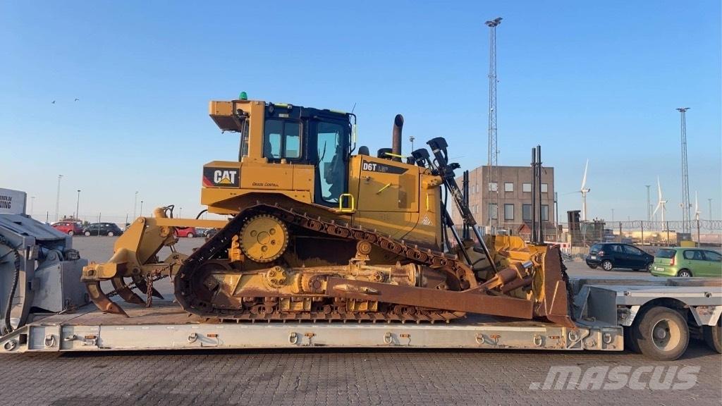 CAT D 6 T LGP D6T Pásové dozery