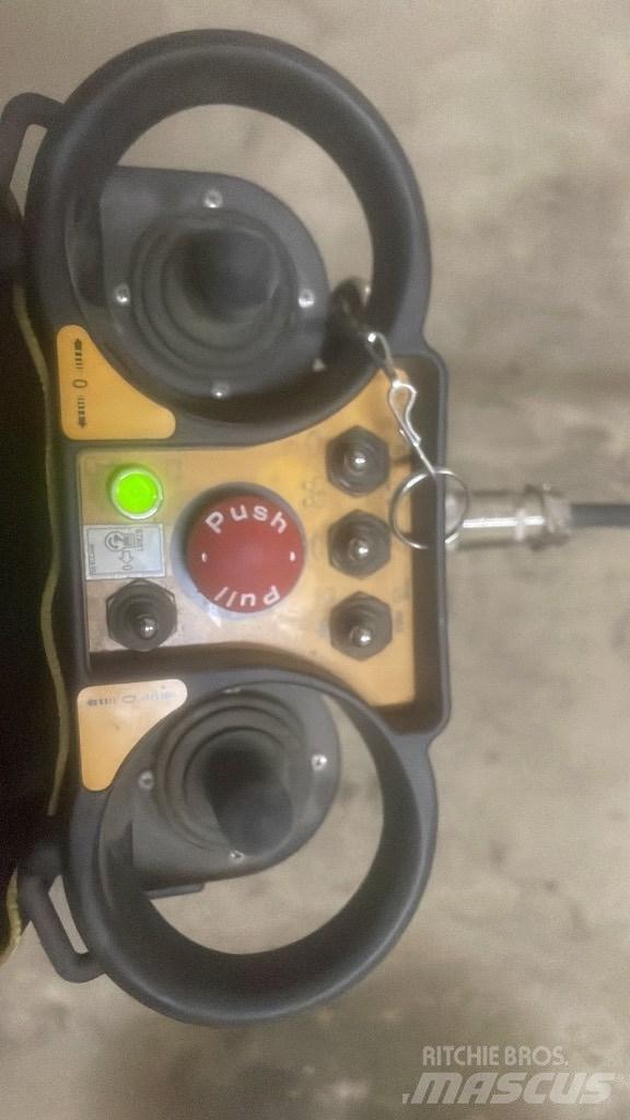 Bomag Bmg8500 Tahačové válce