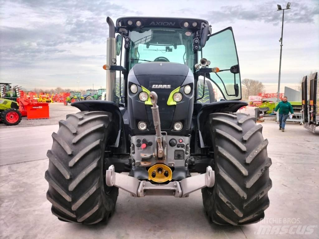 CLAAS Axion 810 Traktory