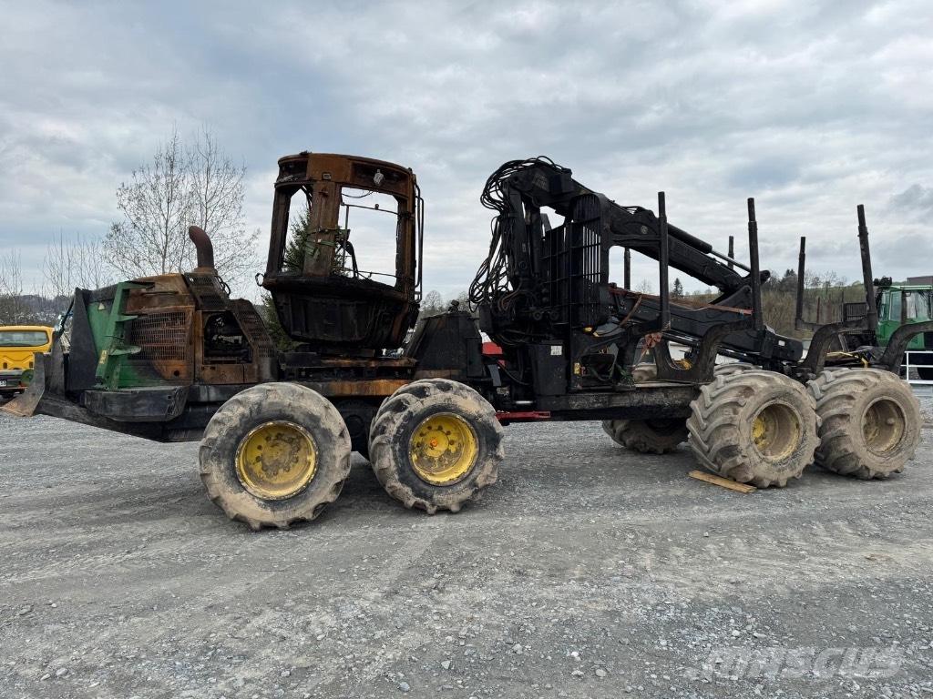 John Deere 1110 E Vyvážecí traktory