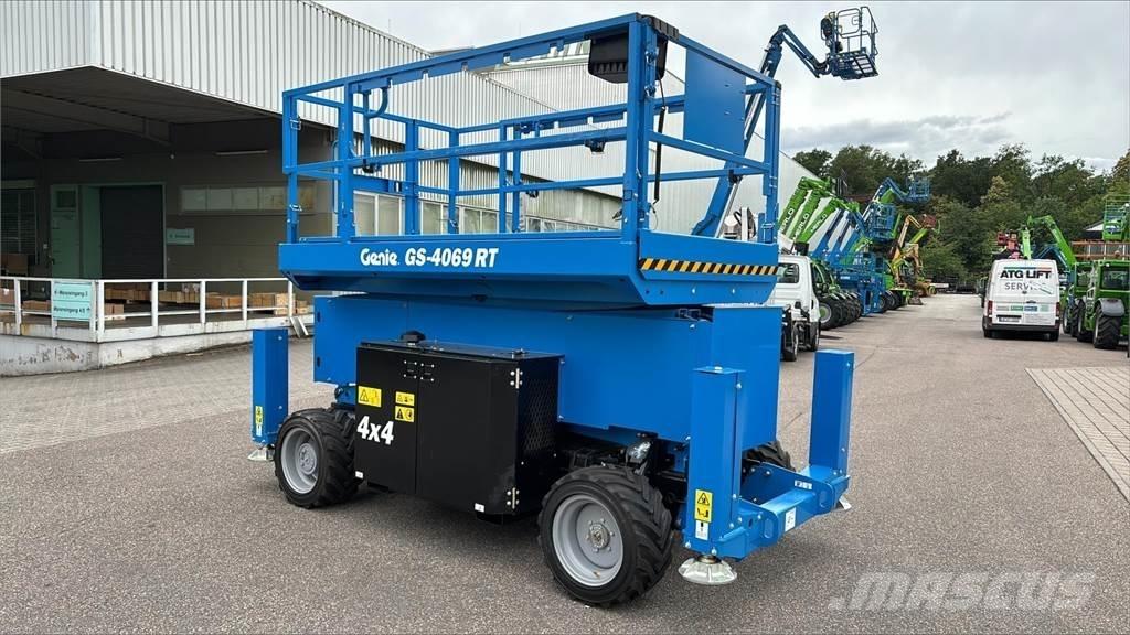 Genie GS-4069 RT Nůžková zvedací plošina