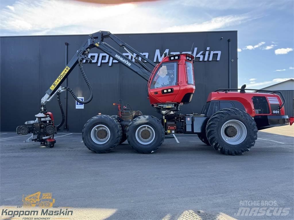 Komatsu 951 Harvestory