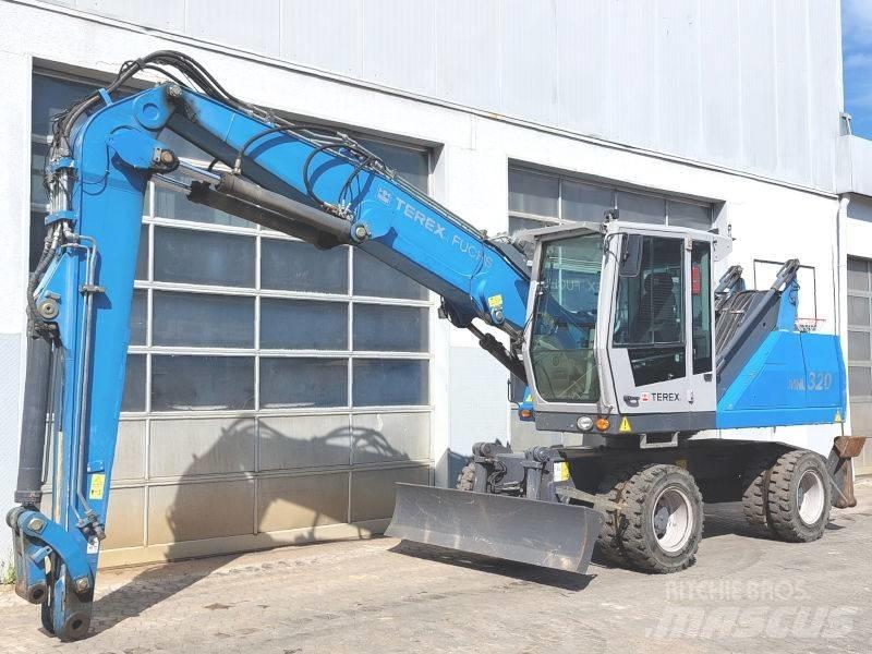 Fuchs MHL 320 D Stroje pro manipulaci s odpadem